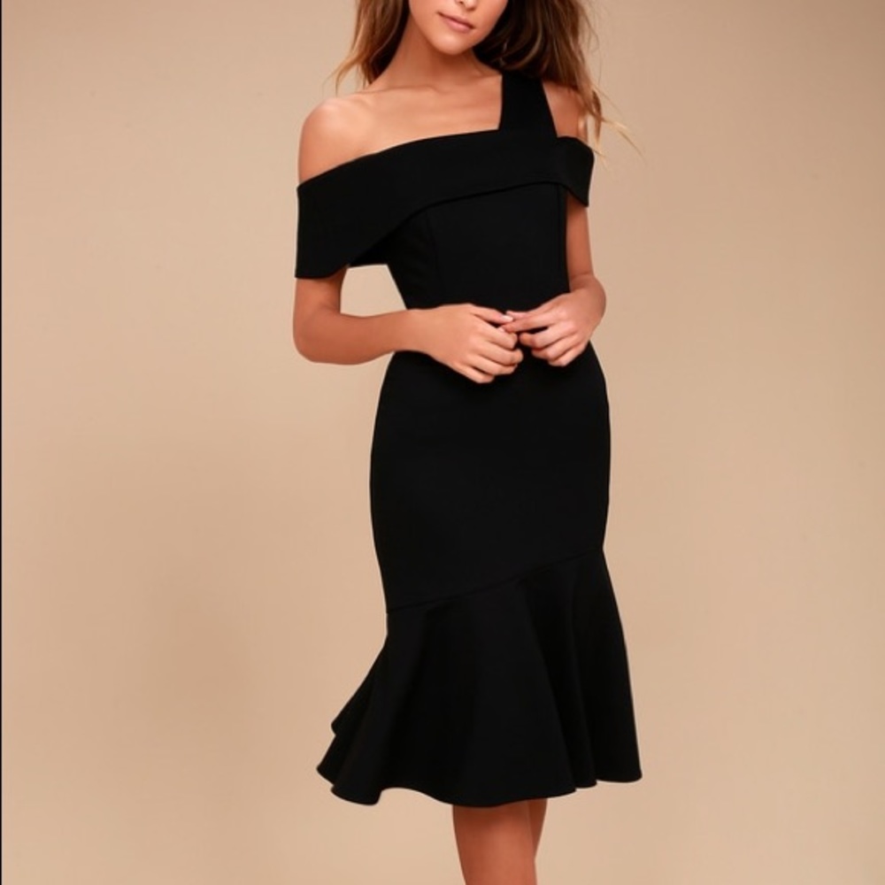 Lulus *rare* black off the shoulder midi dress